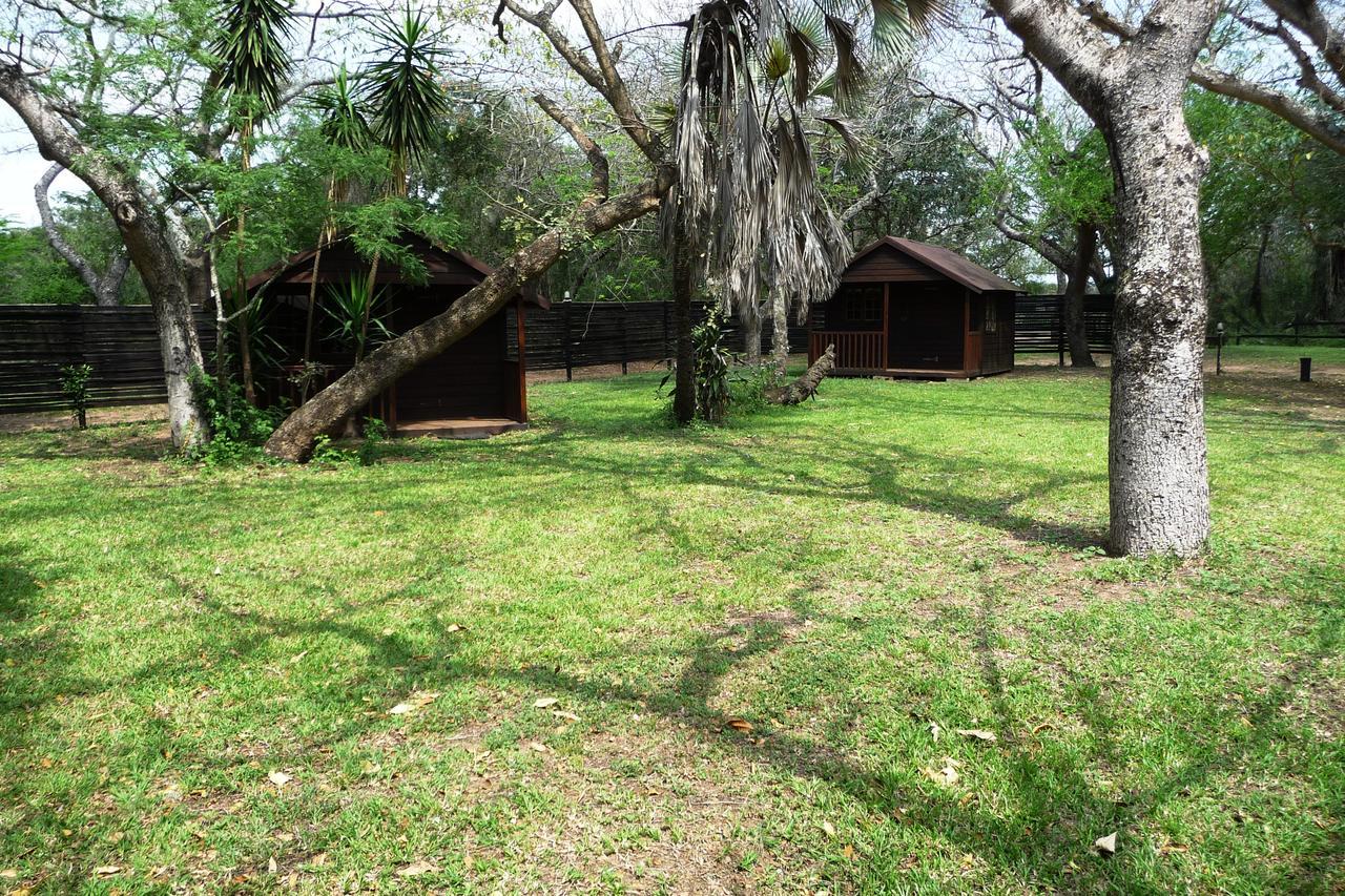 Isinkwe Bush Camp Villa Hluhluwe Buitenkant foto